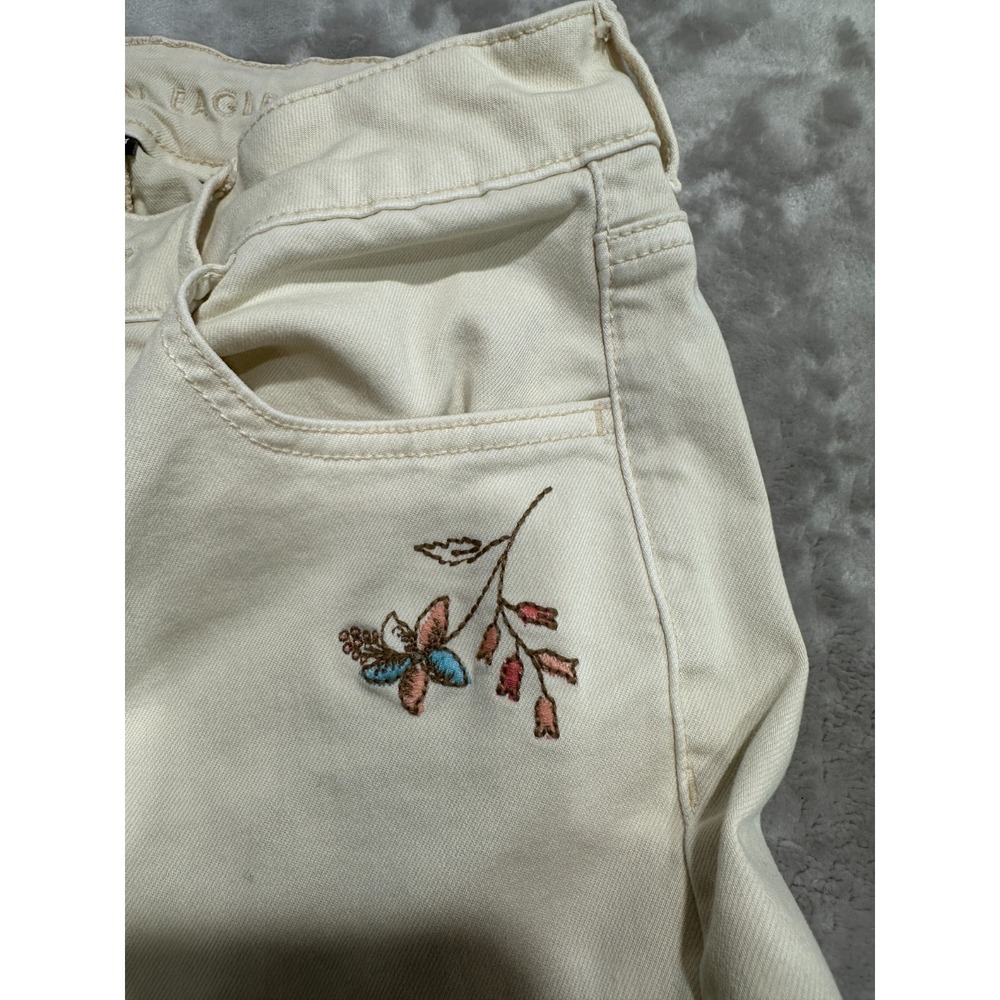 American Eagle Festival Flare Pants Women Size 6‎ Cream Embroidered Denim EUC - Picture 6 of 11